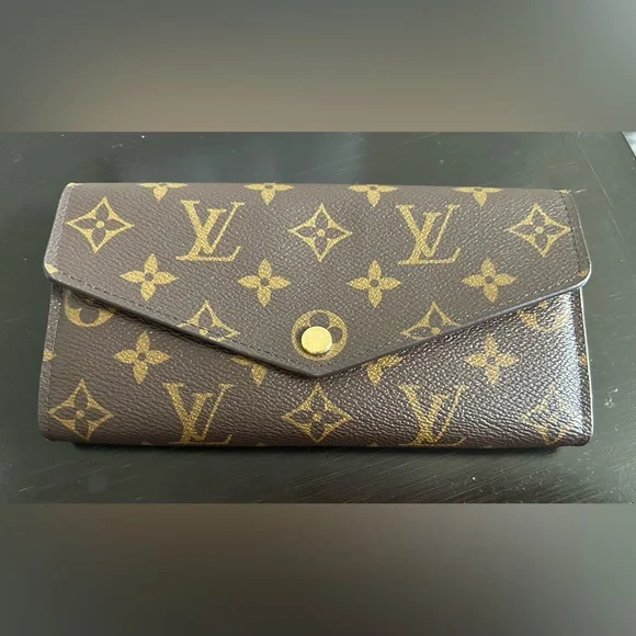LOUIS VUITTON Sarah Wallet monogram - Picture 2 of 14